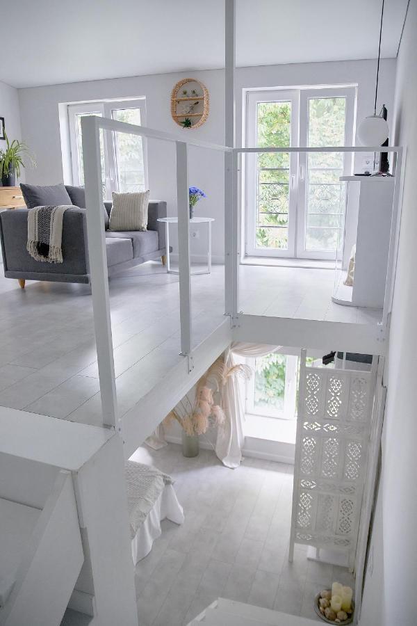 White Door Apartments Heart Of Odessa 4 외부 사진